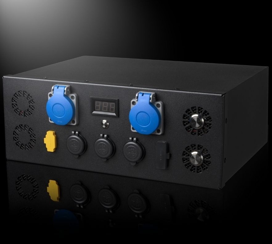 Портативні зарядні станції ЛЮТИЙ POWER Модель “З”